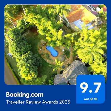 Afro Smile Hotel & Guest House Jinja Esterno foto