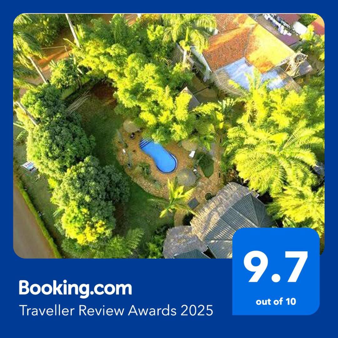 Afro Smile Hotel & Guest House Jinja Esterno foto