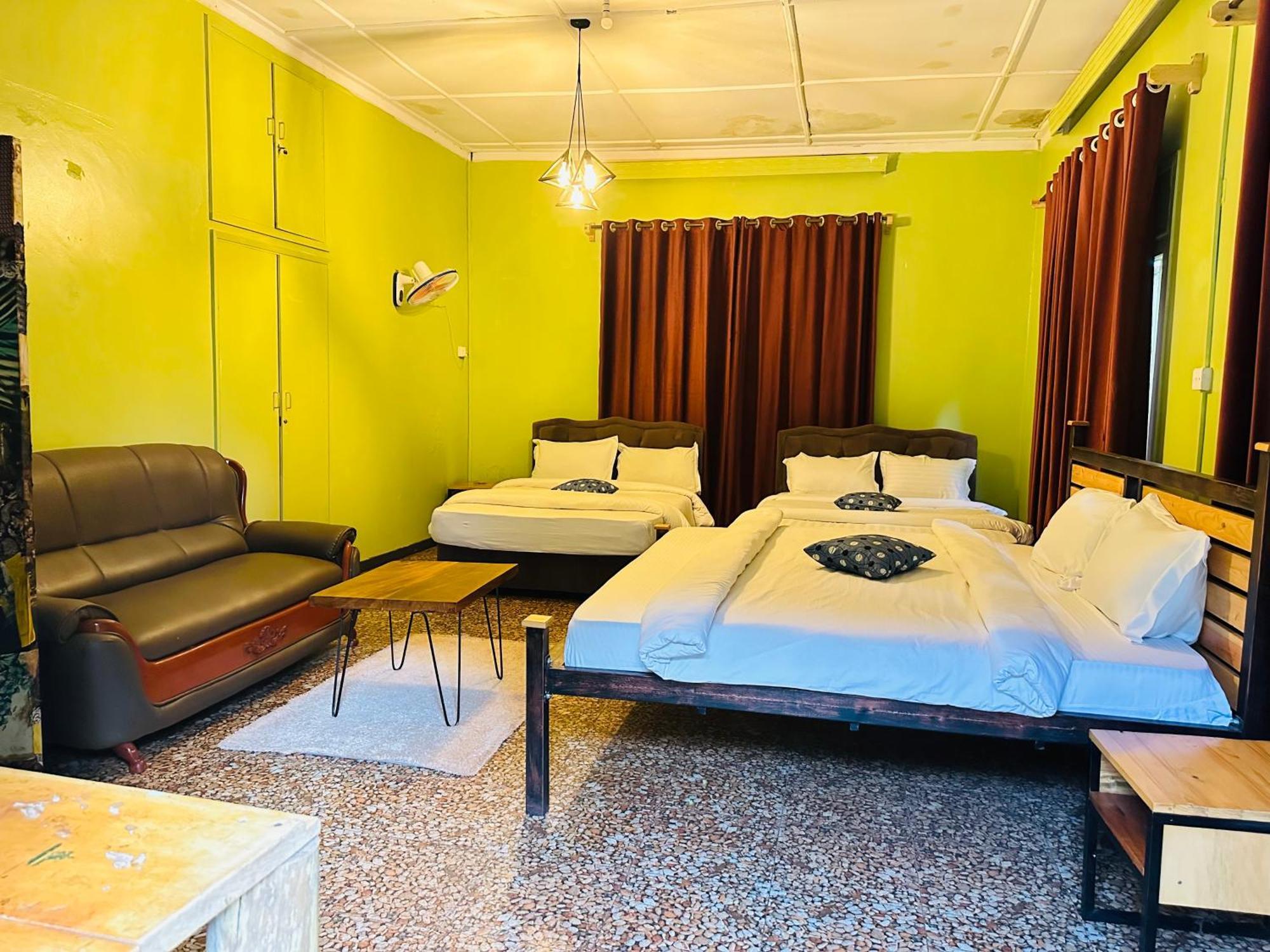 Afro Smile Hotel & Guest House Jinja Esterno foto